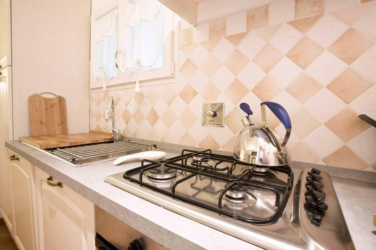 Ellen'S Cozy Apartment ฟลอเรนซ์ ภายนอก รูปภาพ