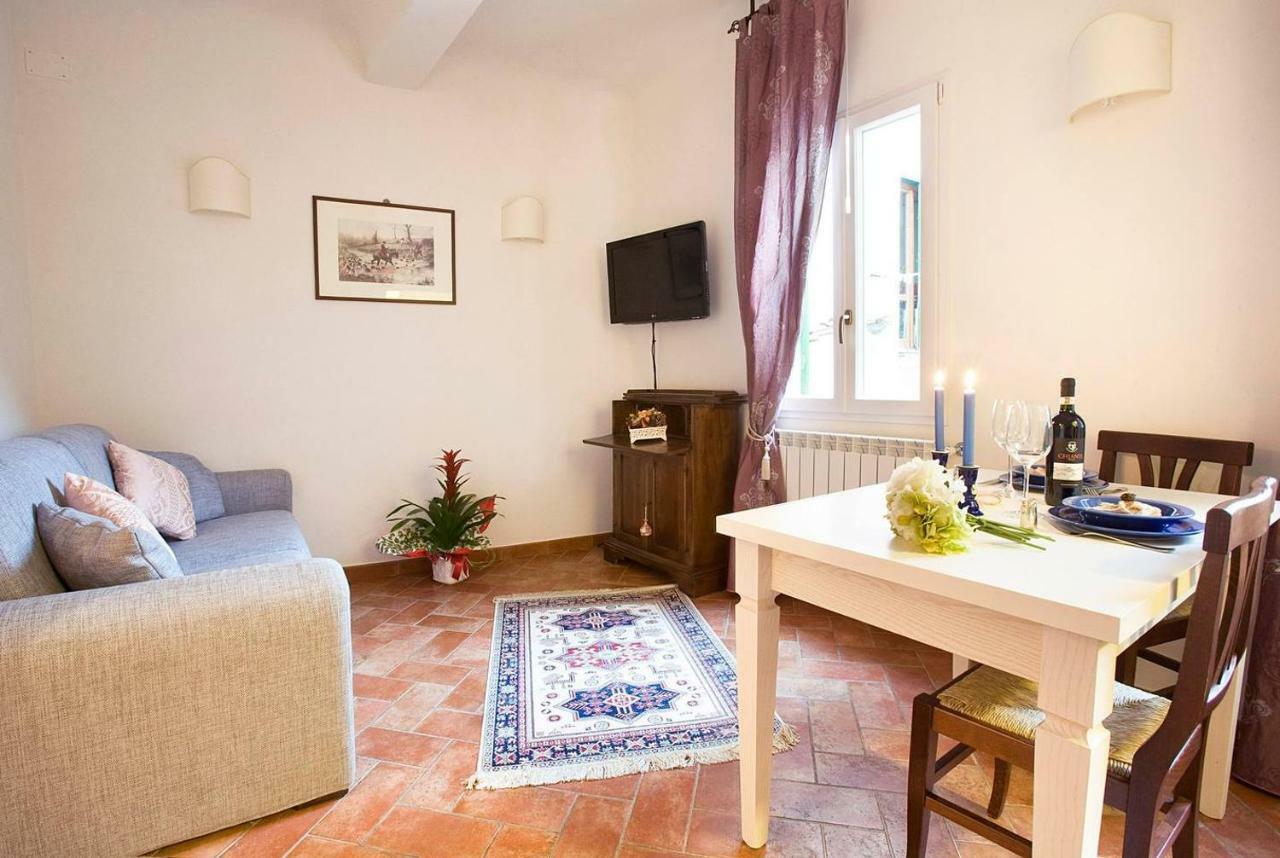 Ellen'S Cozy Apartment ฟลอเรนซ์ ภายนอก รูปภาพ